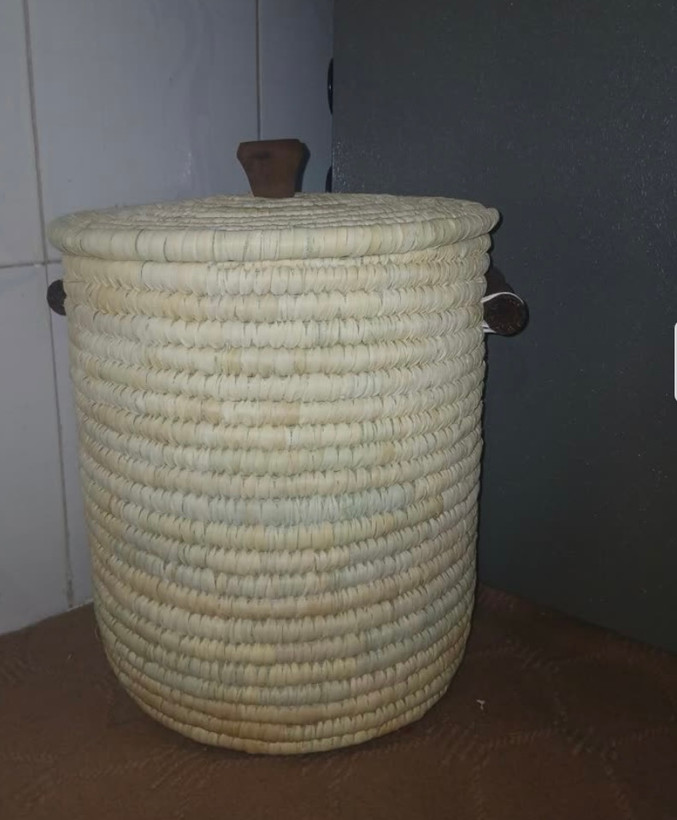 سطل جای برنج استوانه حصیری دسته چوبی ضد شپشک کپوبافی دسته دار